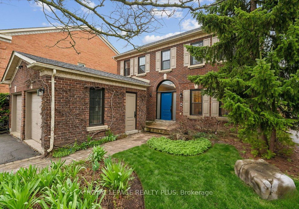 34-theobalds-circle-richmond-hill-ontario-n13097954