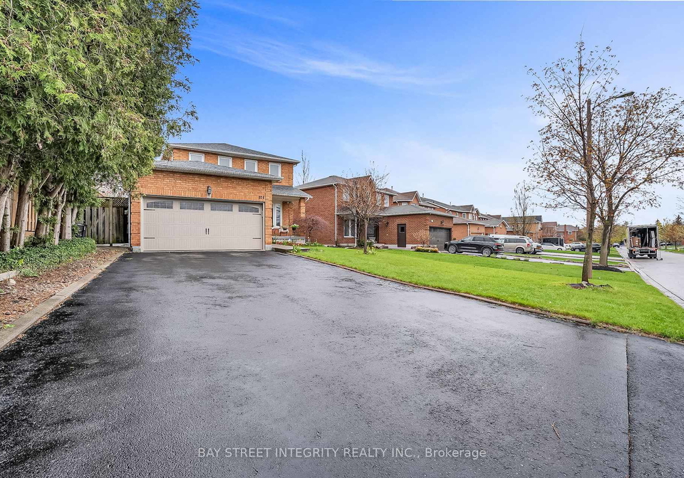 354-waterside-crescent-vaughan-ontario-n13098038