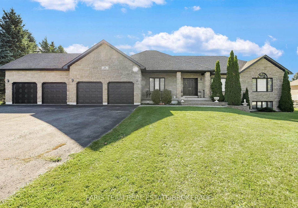 39-vanderpost-crescent-essa-ontario-n13098404