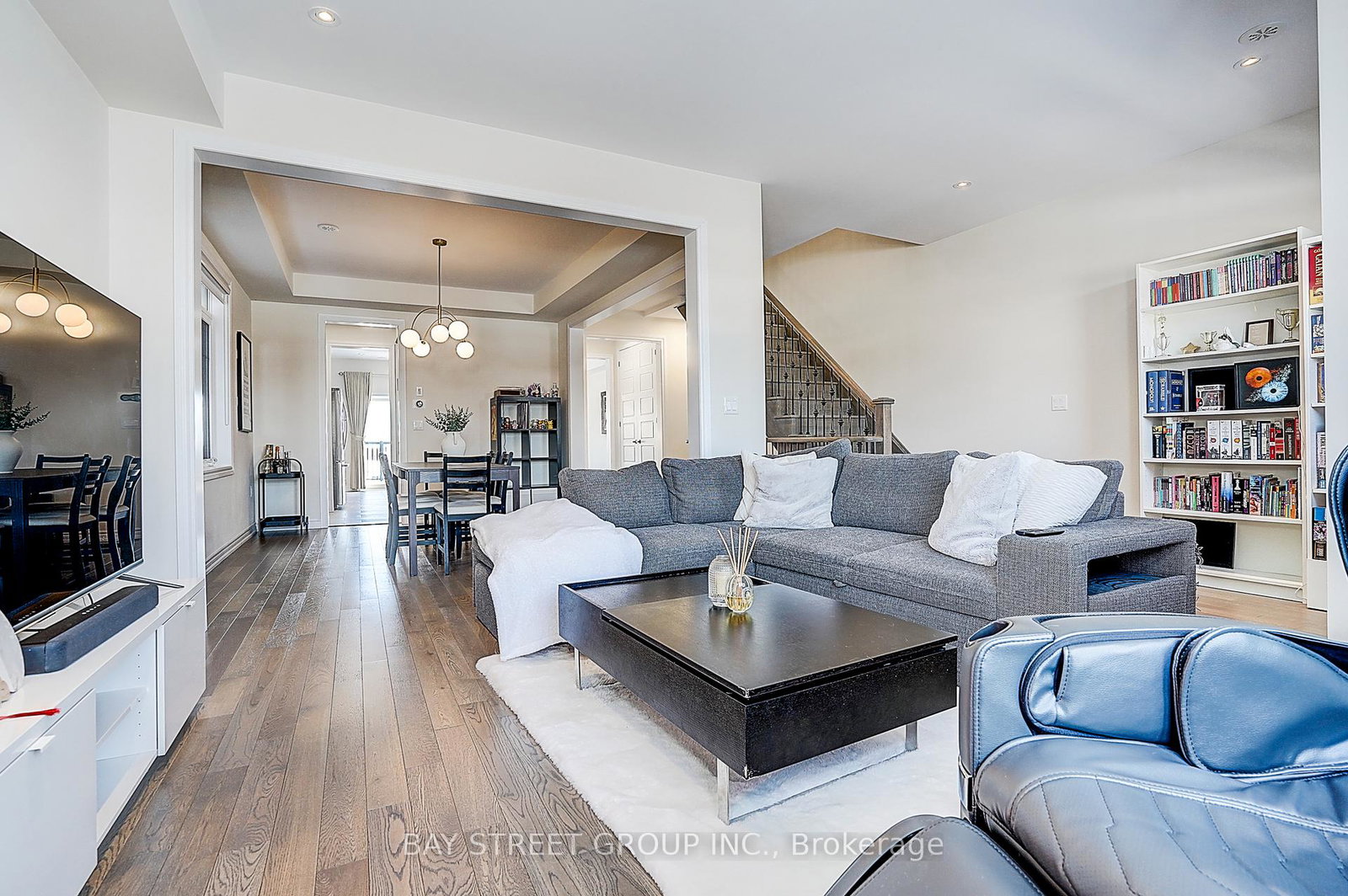 10943-victoria-square-boulevard-markham-ontario-n13099054