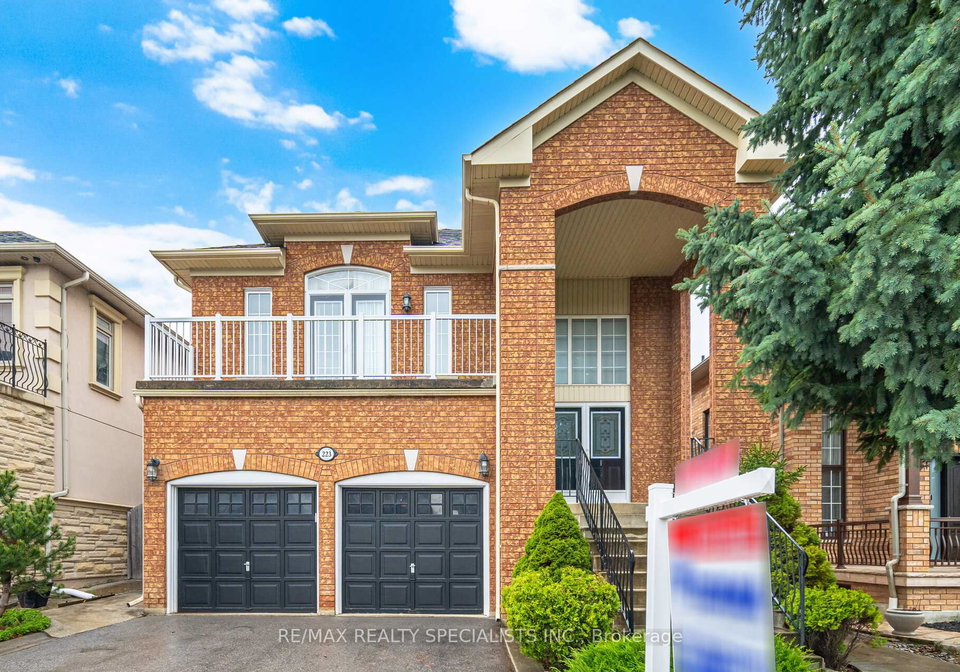 223-sonoma-boulevard-vaughan-ontario-n13099166