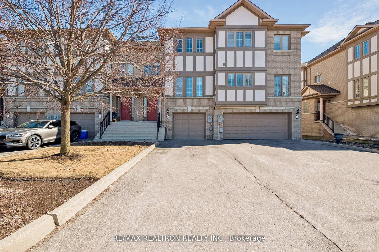 8909-bathurst-street-richmond-hill-ontario-n13099354