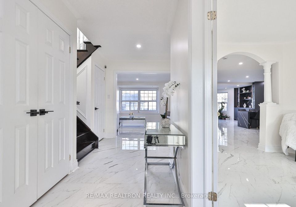 25-highcastle-avenue-georgina-ontario-n13099720