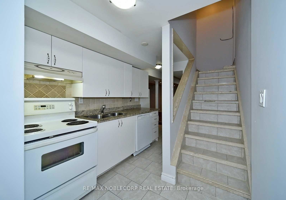 16103-foxchase-avenue-vaughan-ontario-n13099840