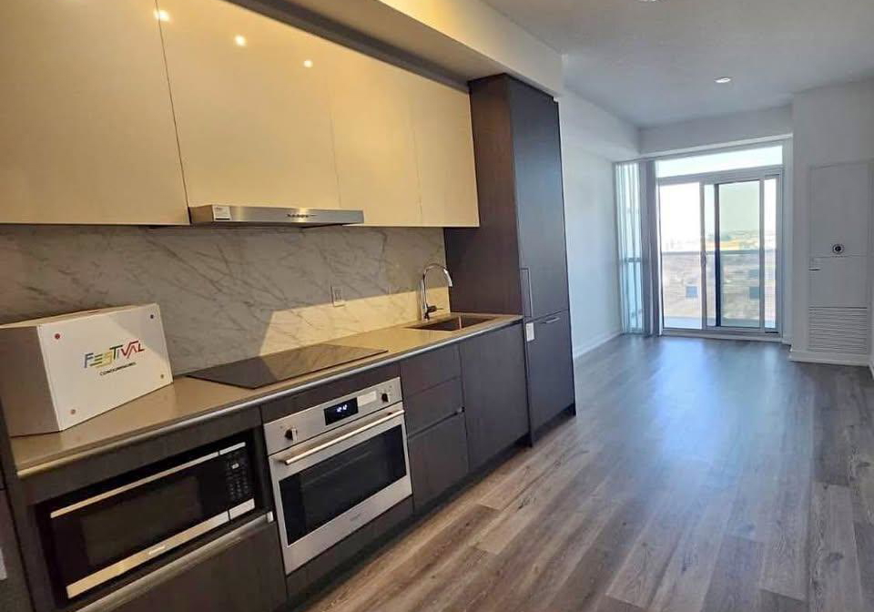 225-commerce-street-vaughan-ontario-n13099990