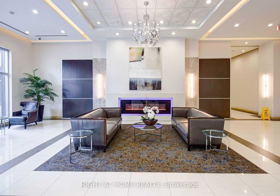 7165-yonge-street-e-markham-ontario-n13100046