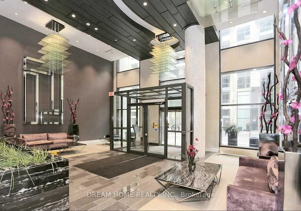 9201-yonge-street-richmond-hill-ontario-n13100236