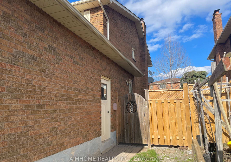 58-hewlett-crescent-markham-ontario-n13100376