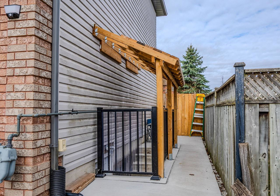19-julie-street-essa-ontario-n13100642