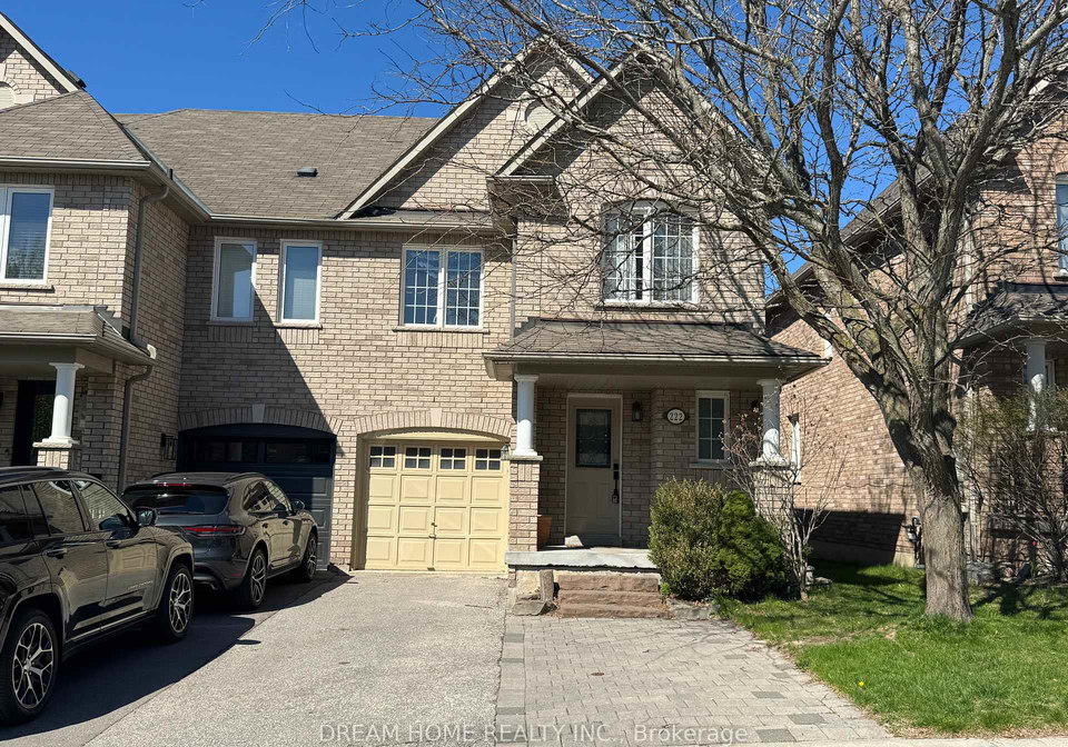 222-coleridge-drive-newmarket-ontario-n13100712