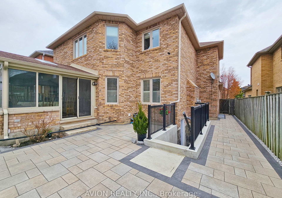78-shaftsbury-avenue-richmond-hill-ontario-n13100714