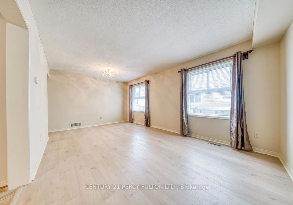 104-laguna-crescent-markham-ontario-n13100968