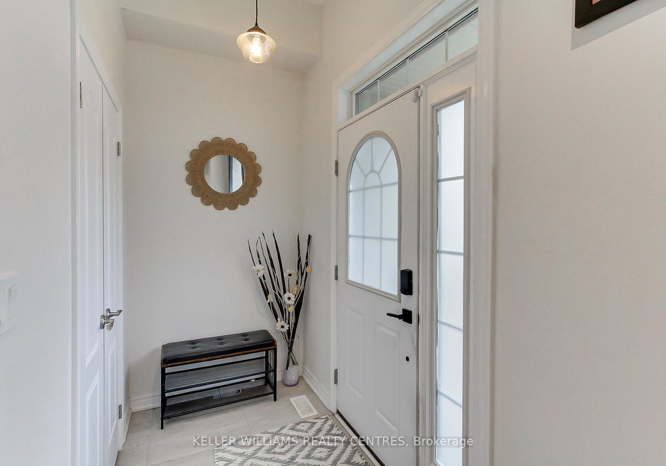 13-vita-stephanie-court-georgina-ontario-n13101546