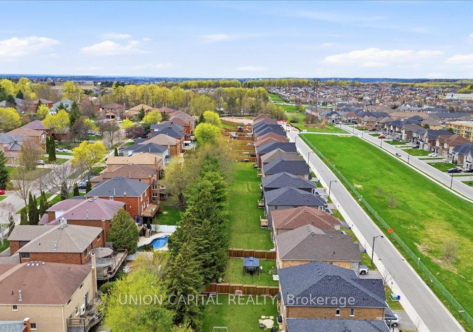 75-bethpage-crescent-newmarket-ontario-n13101762