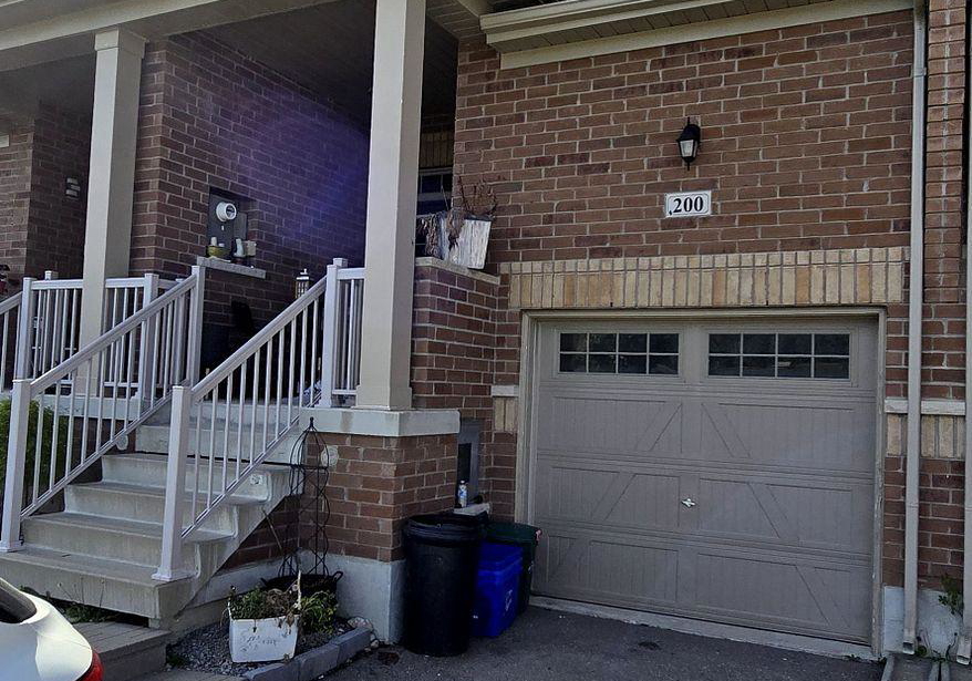 200-roy-harper-avenue-aurora-ontario-n13101770