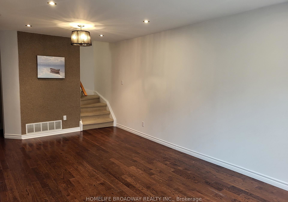 151-townsgate-drive-vaughan-ontario-n13101798