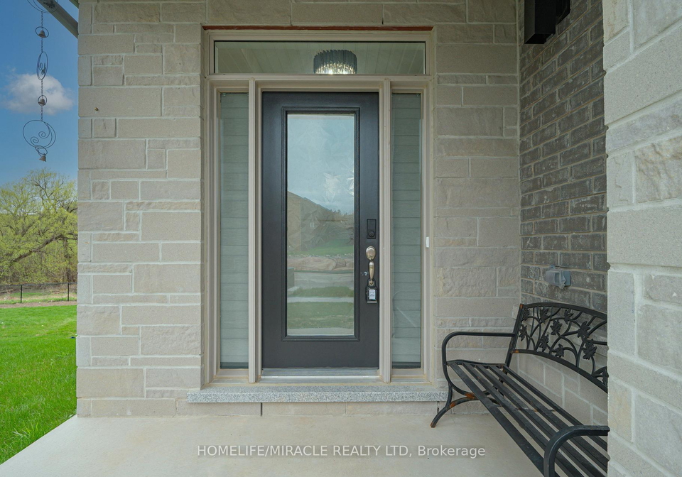 69-settlers-crescent-bradford-west-gwillimbury-ontario-n13102172