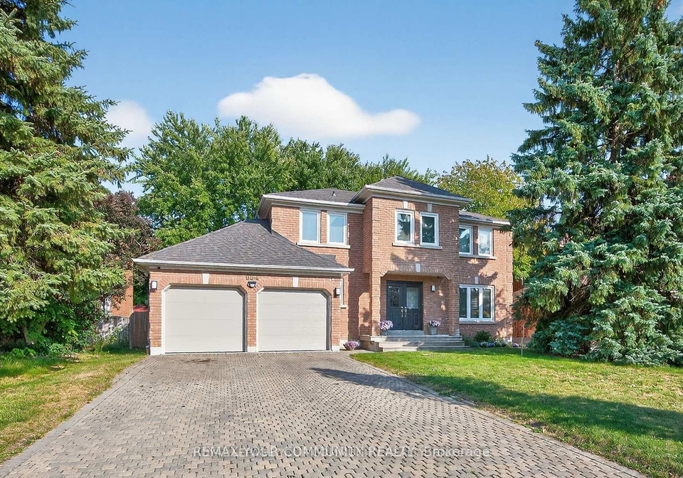 684-exceller-circle-newmarket-ontario-n13102722