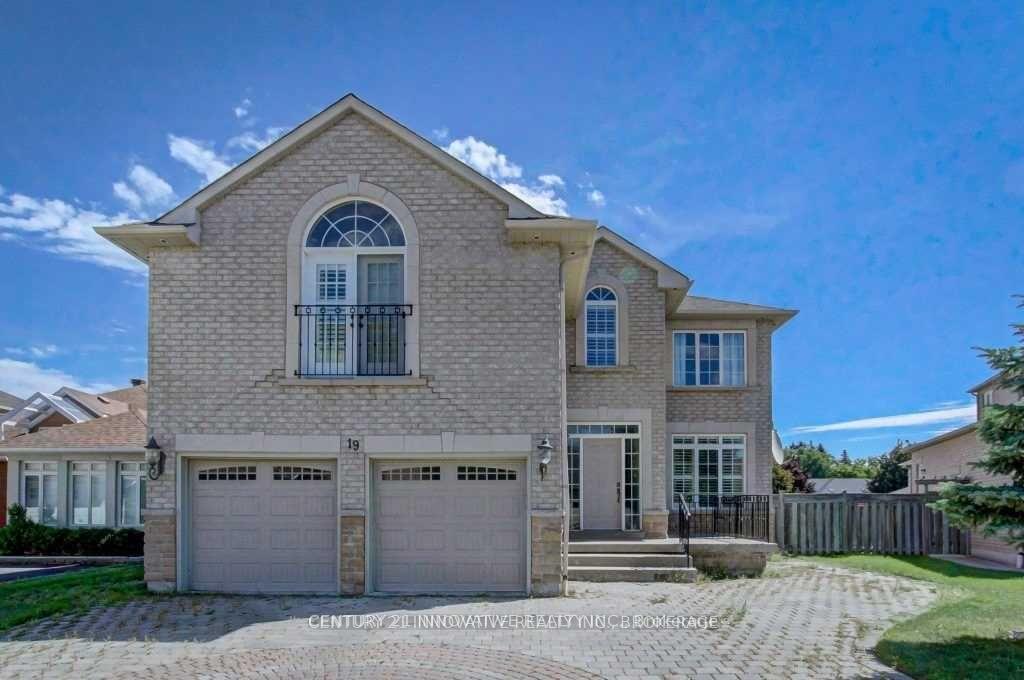 19-brookgreene-crescent-richmond-hill-ontario-n13103118