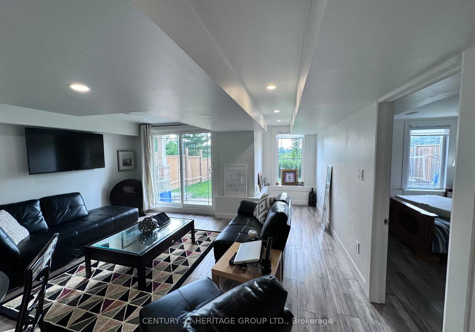16-old-field-crescent-east-gwillimbury-ontario-n13103704
