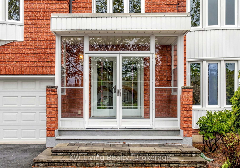 22a-waltham-crescent-richmond-hill-ontario-n13104348