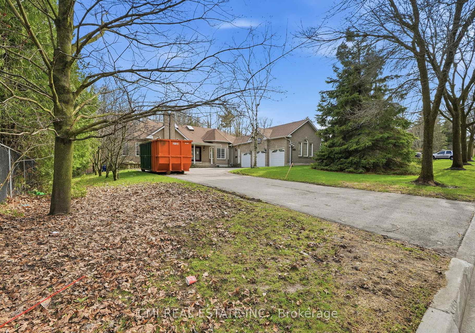 15-treegrove-circle-aurora-ontario-n13104504