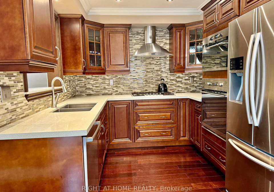 129-four-seasons-crescent-east-gwillimbury-ontario-n13104860