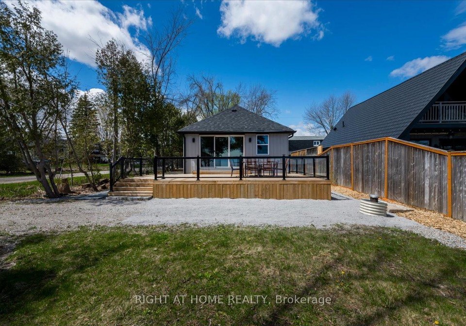 241-rockaway-beach-place-innisfil-ontario-n13105148