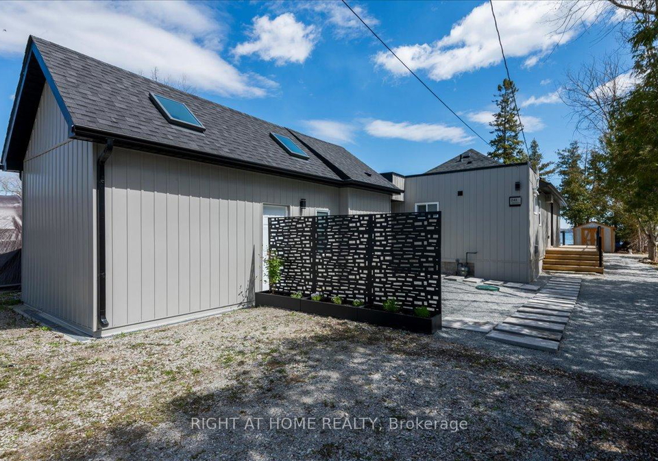 241-rockaway-beach-place-innisfil-ontario-n13105148