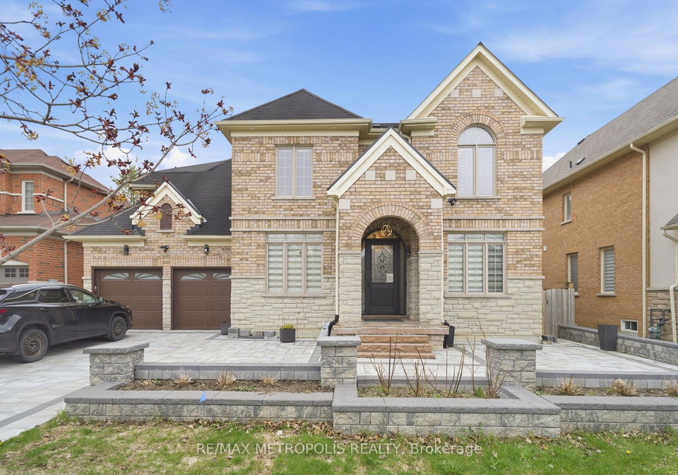1069-nellie-little-crescent-newmarket-ontario-n13105770