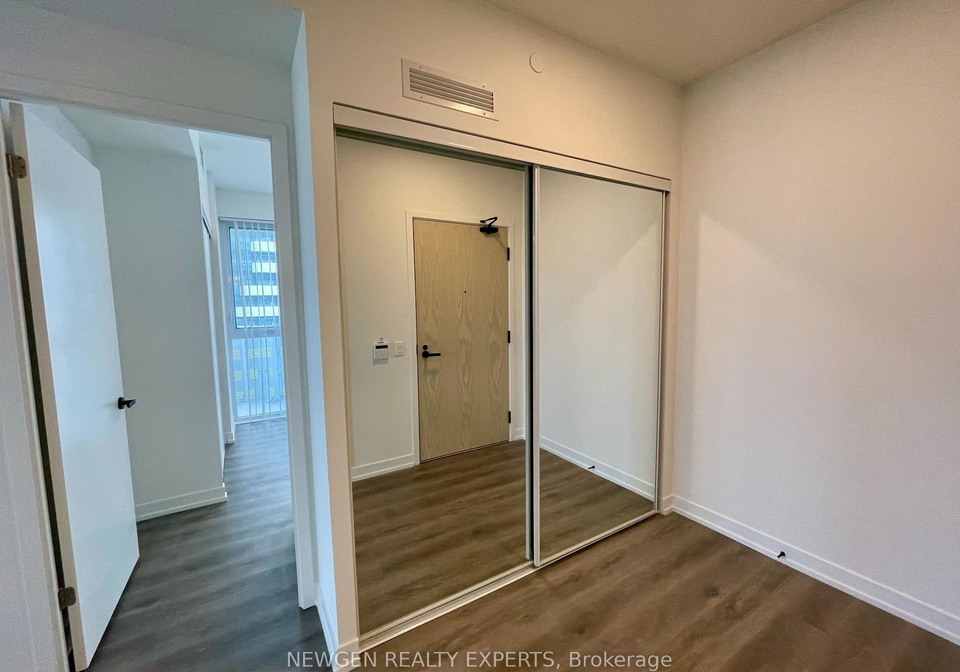 225-commerce-street-vaughan-ontario-n13105800