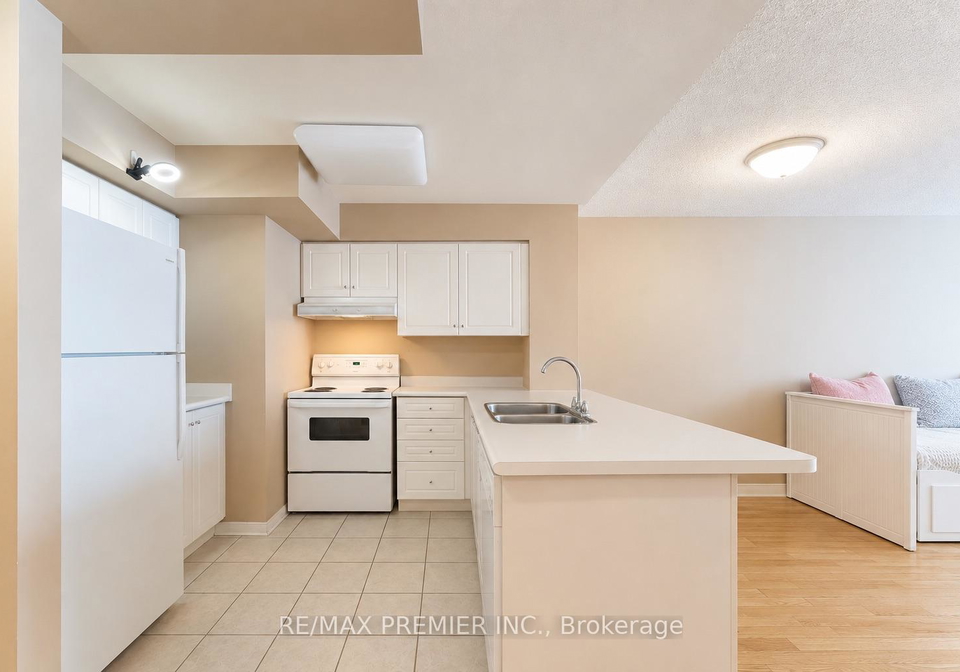 19-northern-heights-drive-richmond-hill-ontario-n13106192