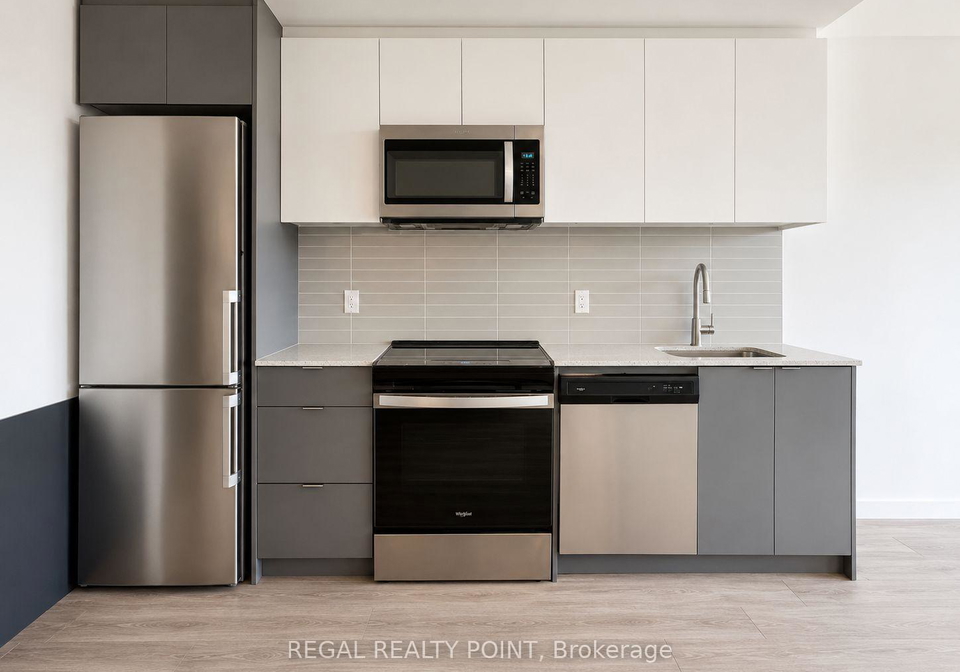 8868-yonge-street-richmond-hill-ontario-n13106712