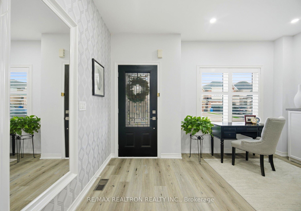 26-john-moore-road-east-gwillimbury-ontario-n13106910
