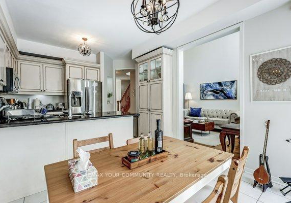 14-colonial-crescent-richmond-hill-ontario-n13107316
