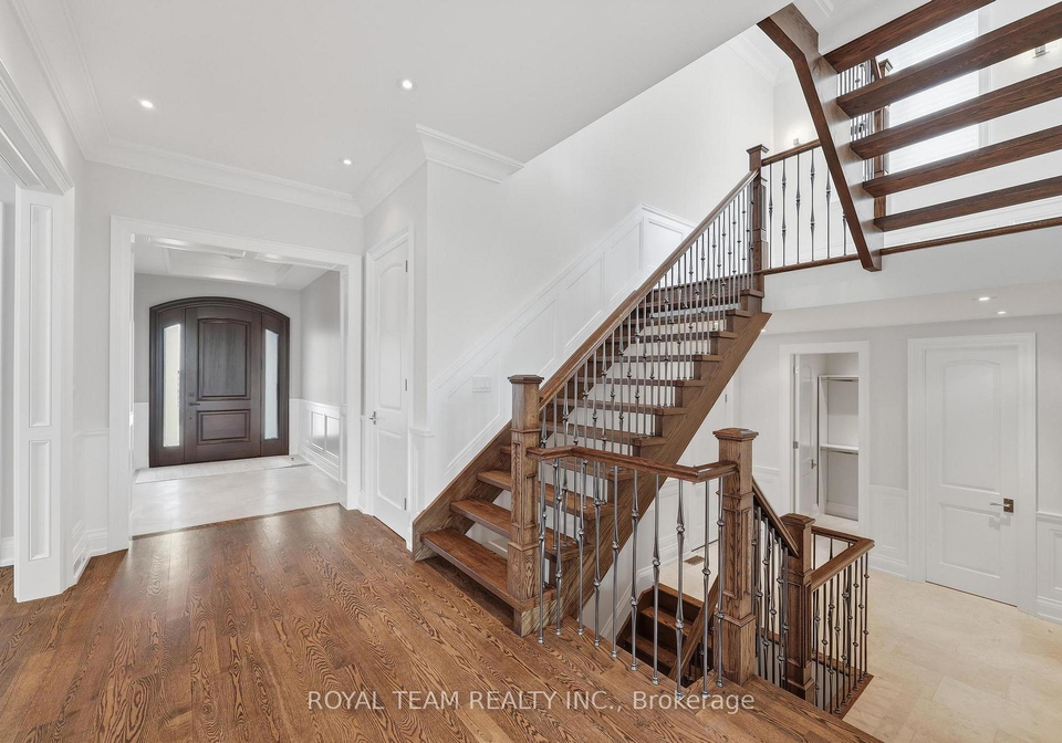 130-elmwood-avenue-richmond-hill-ontario-n13107716