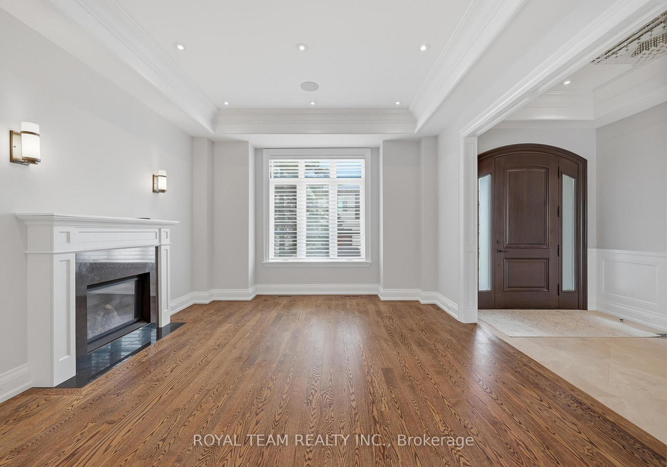 130-elmwood-avenue-richmond-hill-ontario-n13107716
