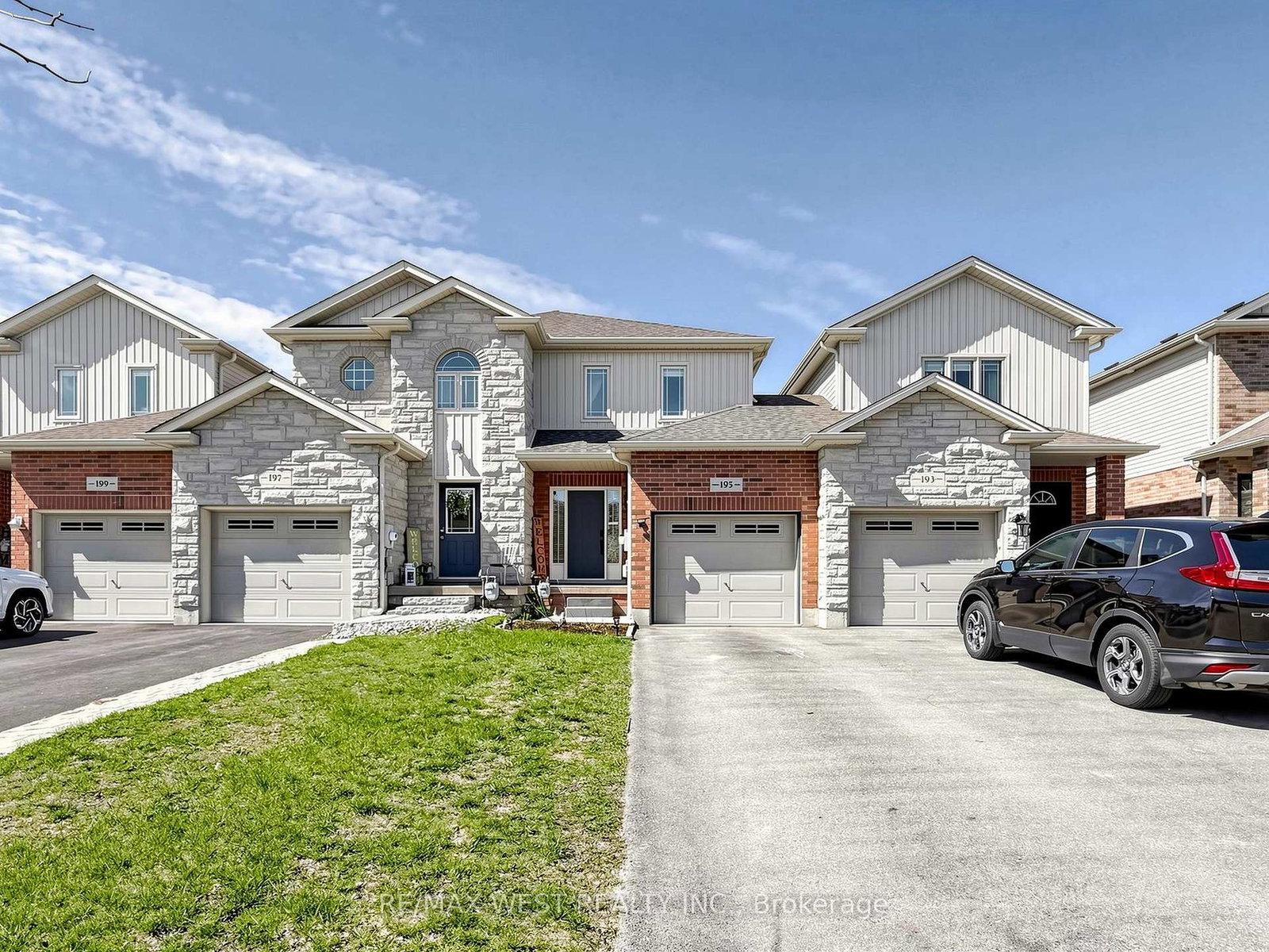 195-banting-crescent-essa-ontario-n13108012