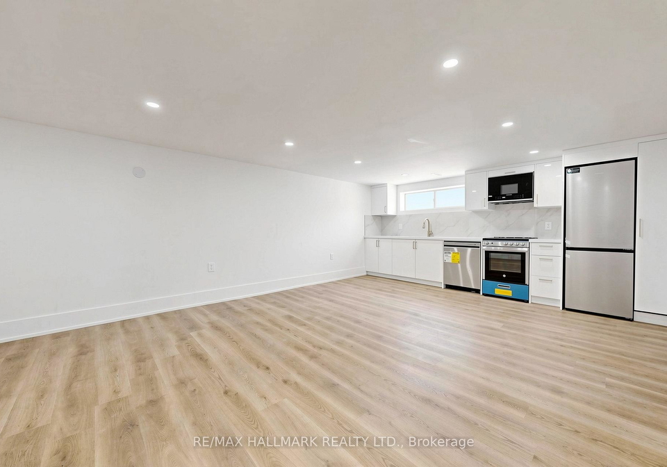 11-johnson-road-aurora-ontario-n13108412