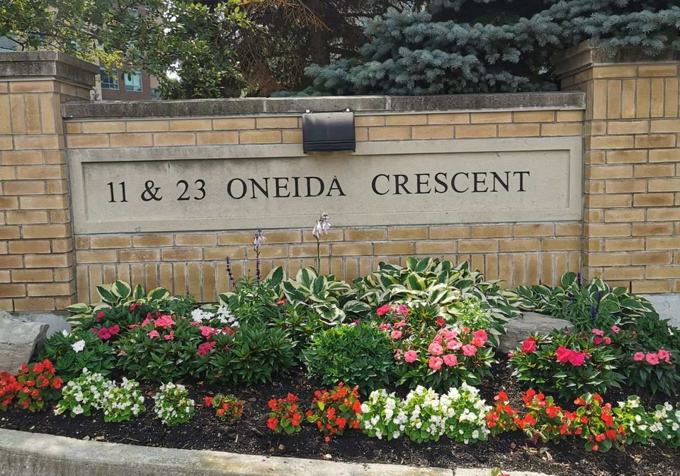 11-oneida-crescent-richmond-hill-ontario-n13108658