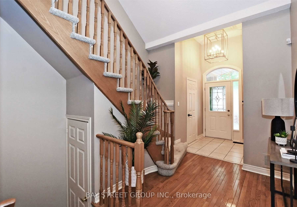 54-earl-stewart-drive-aurora-ontario-n13108844