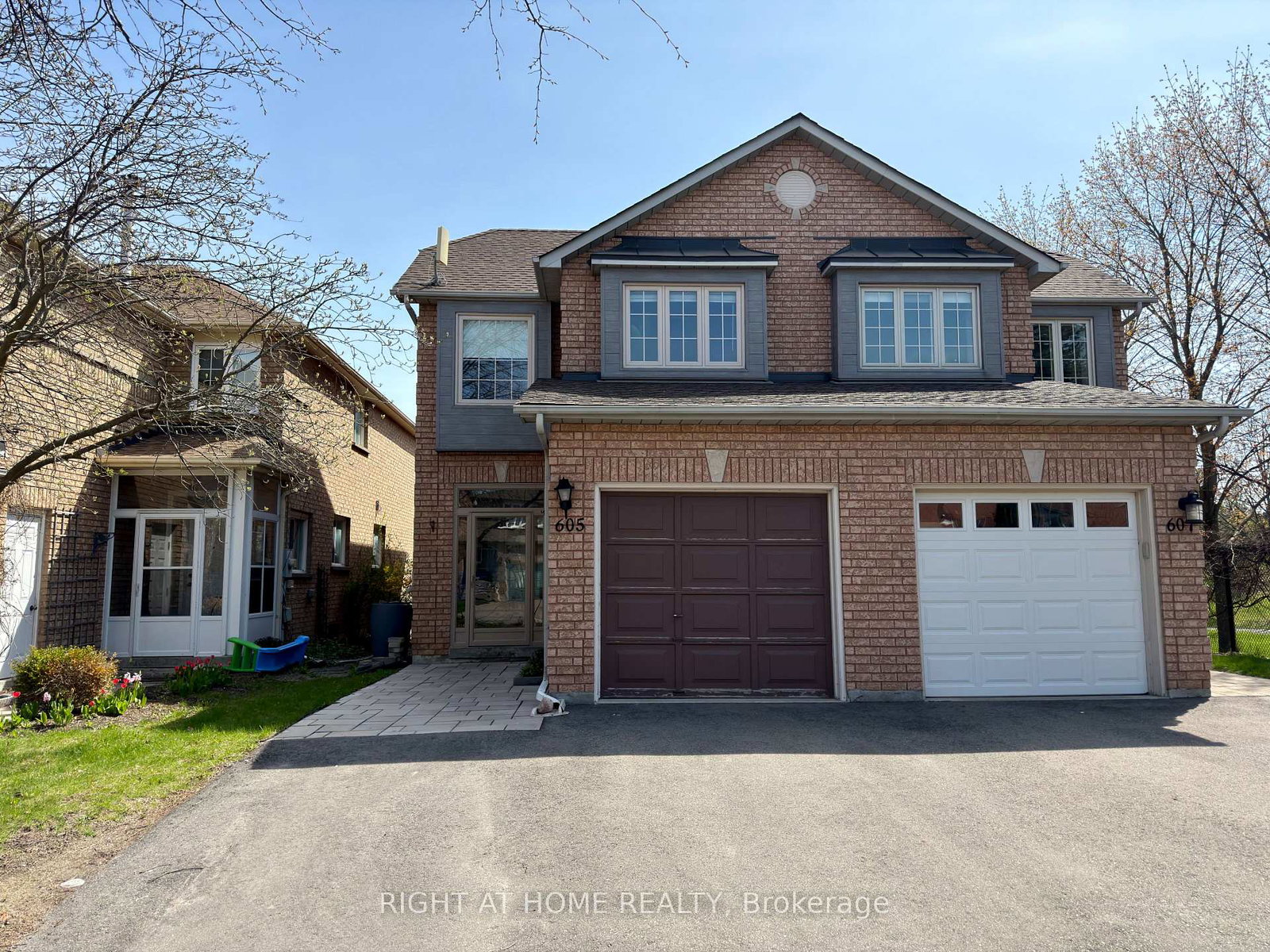 605-willowick-drive-newmarket-ontario-n13109558