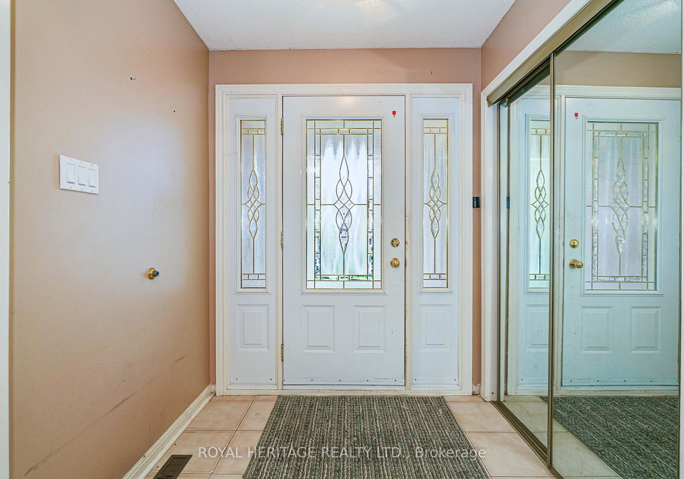 100-squire-bakers-lane-markham-ontario-n13109590