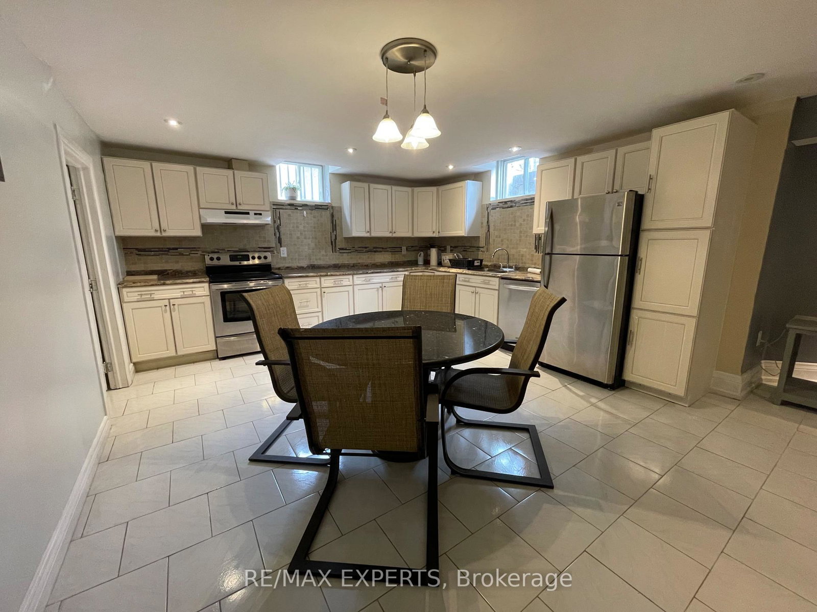 145-columbus-avenue-vaughan-ontario-n13111080