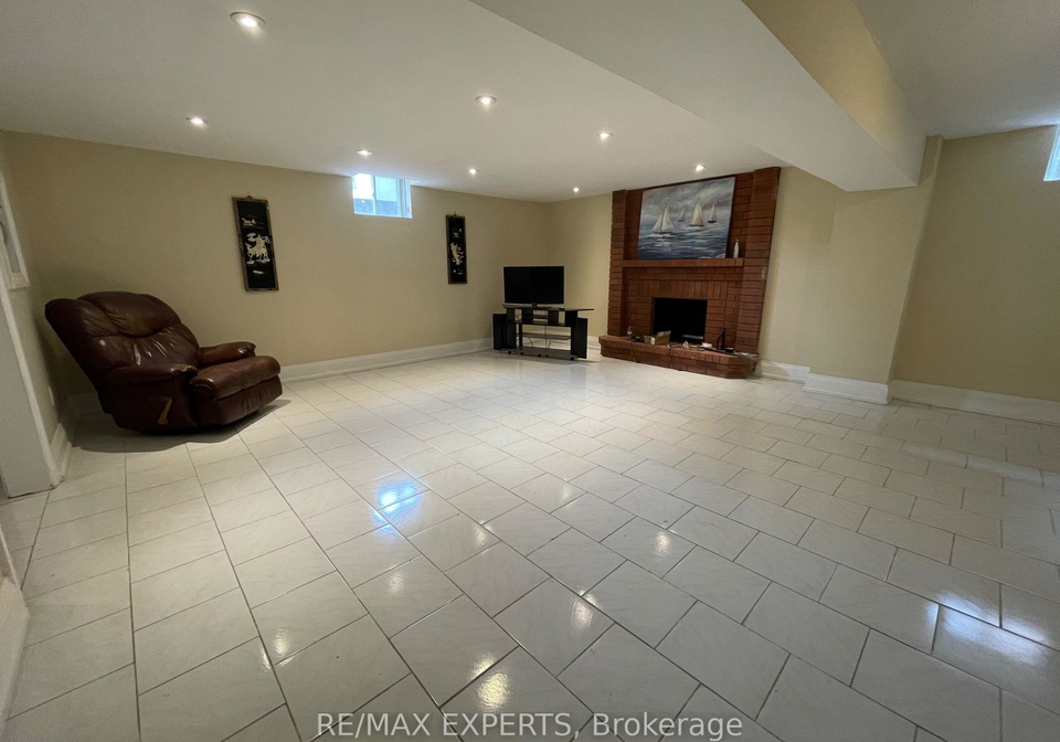 145-columbus-avenue-vaughan-ontario-n13111080