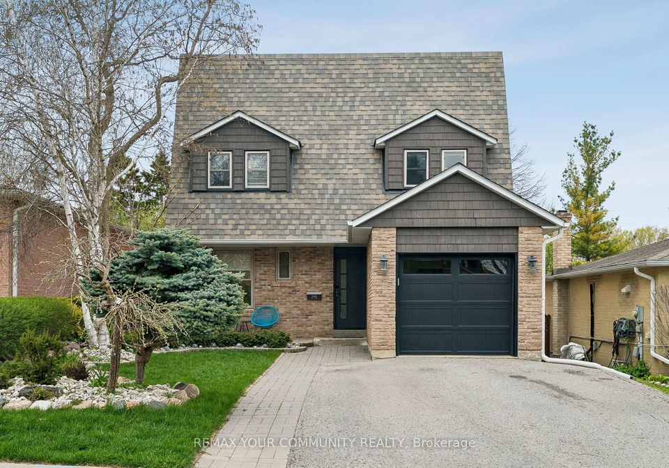 201-lloyd-avenue-newmarket-ontario-n13111448