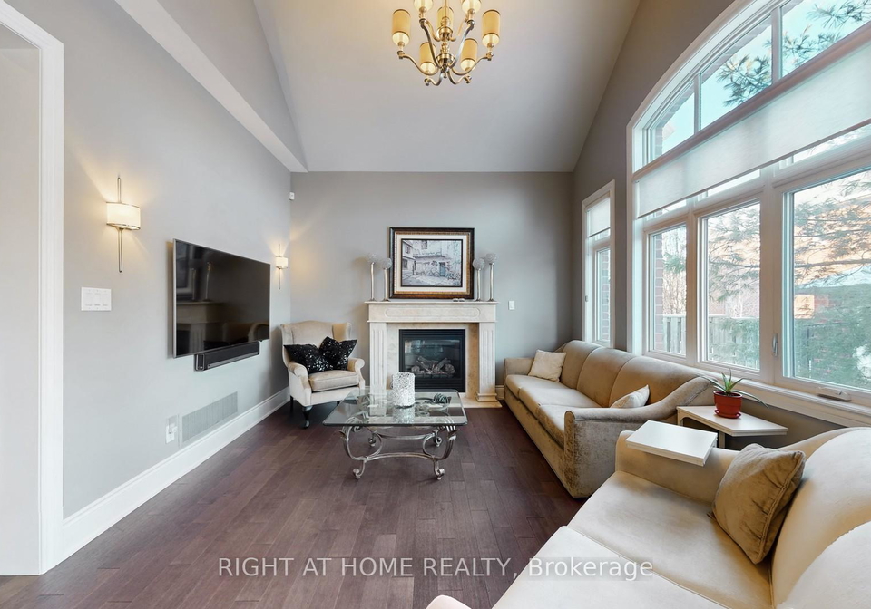 131-robert-berry-crescent-king-ontario-n13111466