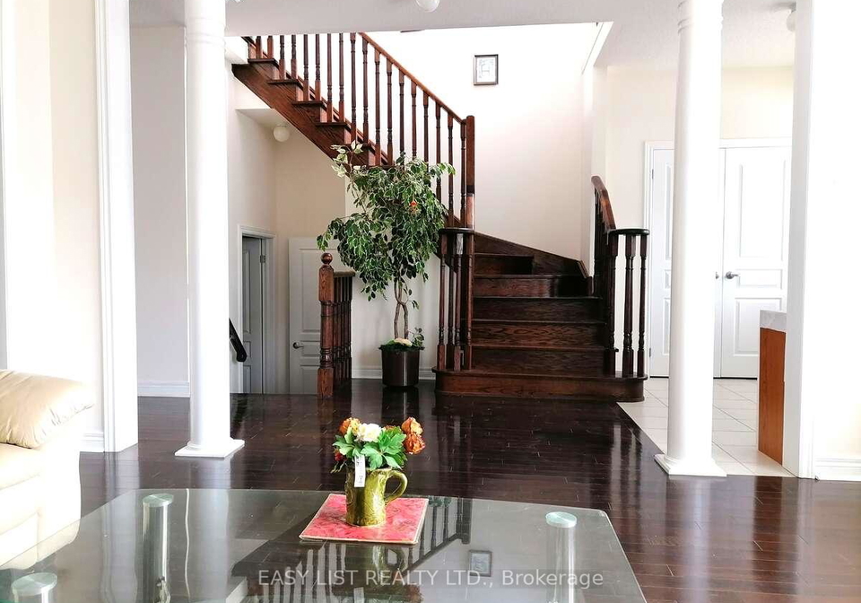16-grovewood-street-richmond-hill-ontario-n13112878