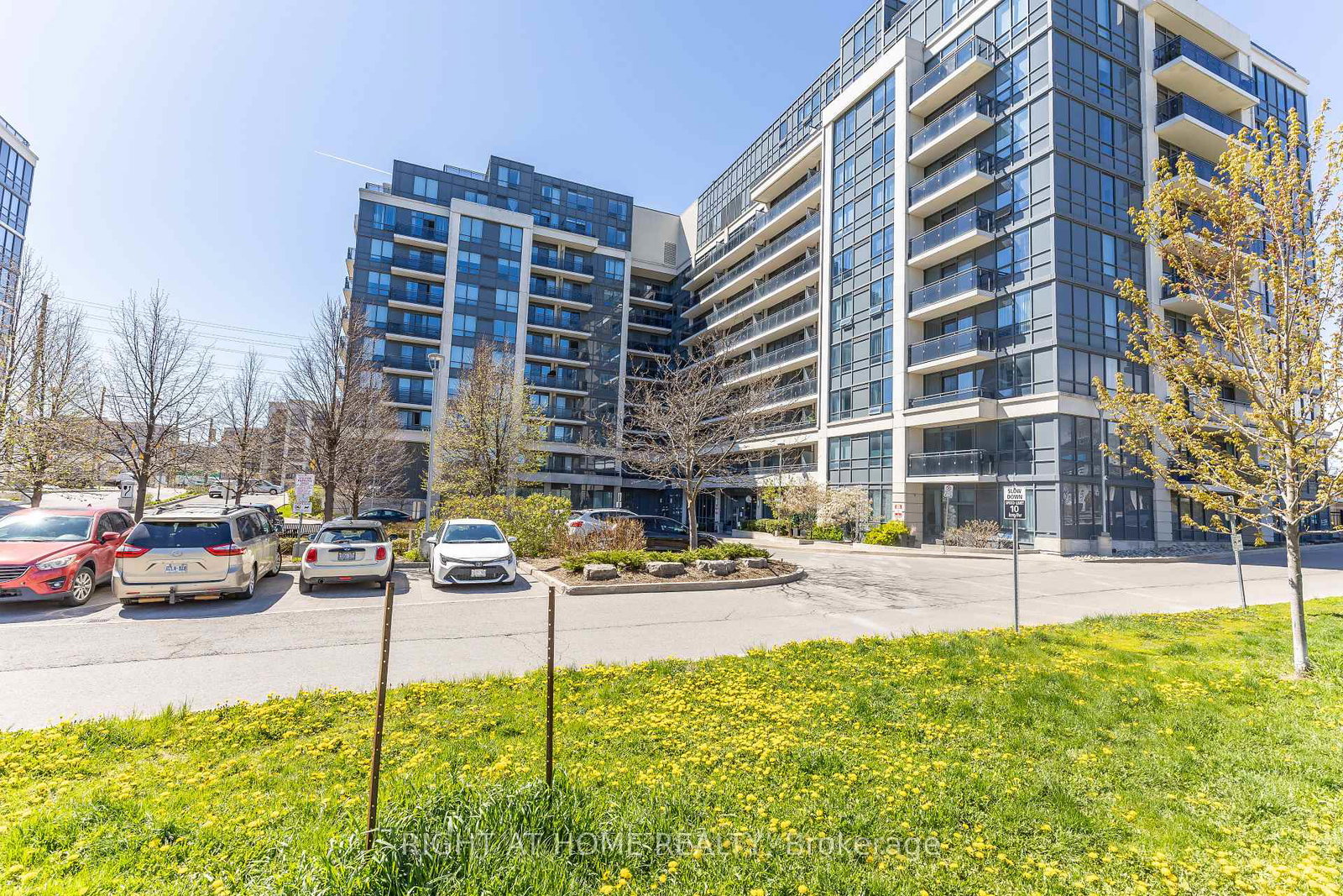 370-highway-7-e-richmond-hill-ontario-n13113680