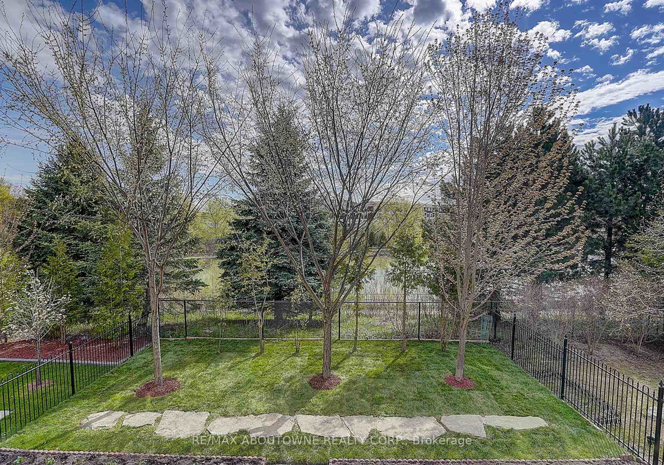 16-gracedale-drive-richmond-hill-ontario-n13114072